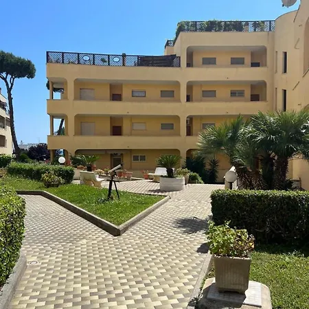 Da Ike Con Piscina Apartment Santa Marinella