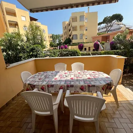 Da Ike Con Piscina Apartment Santa Marinella